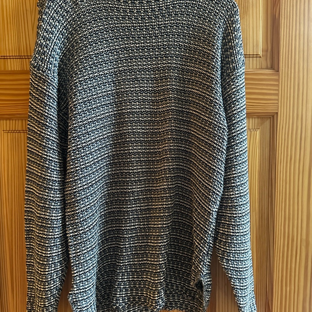 Vintage Men's Blue and White Crewneck Sweater